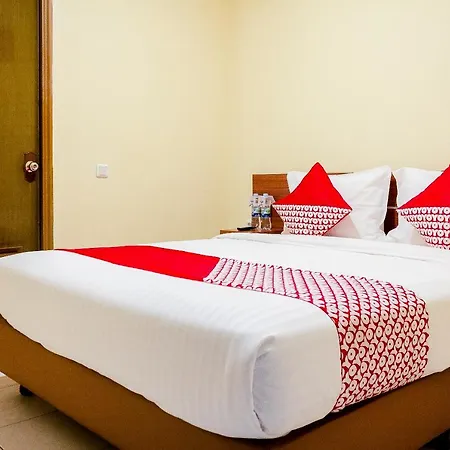 Capital O 137 Permata Tawakal Hotel